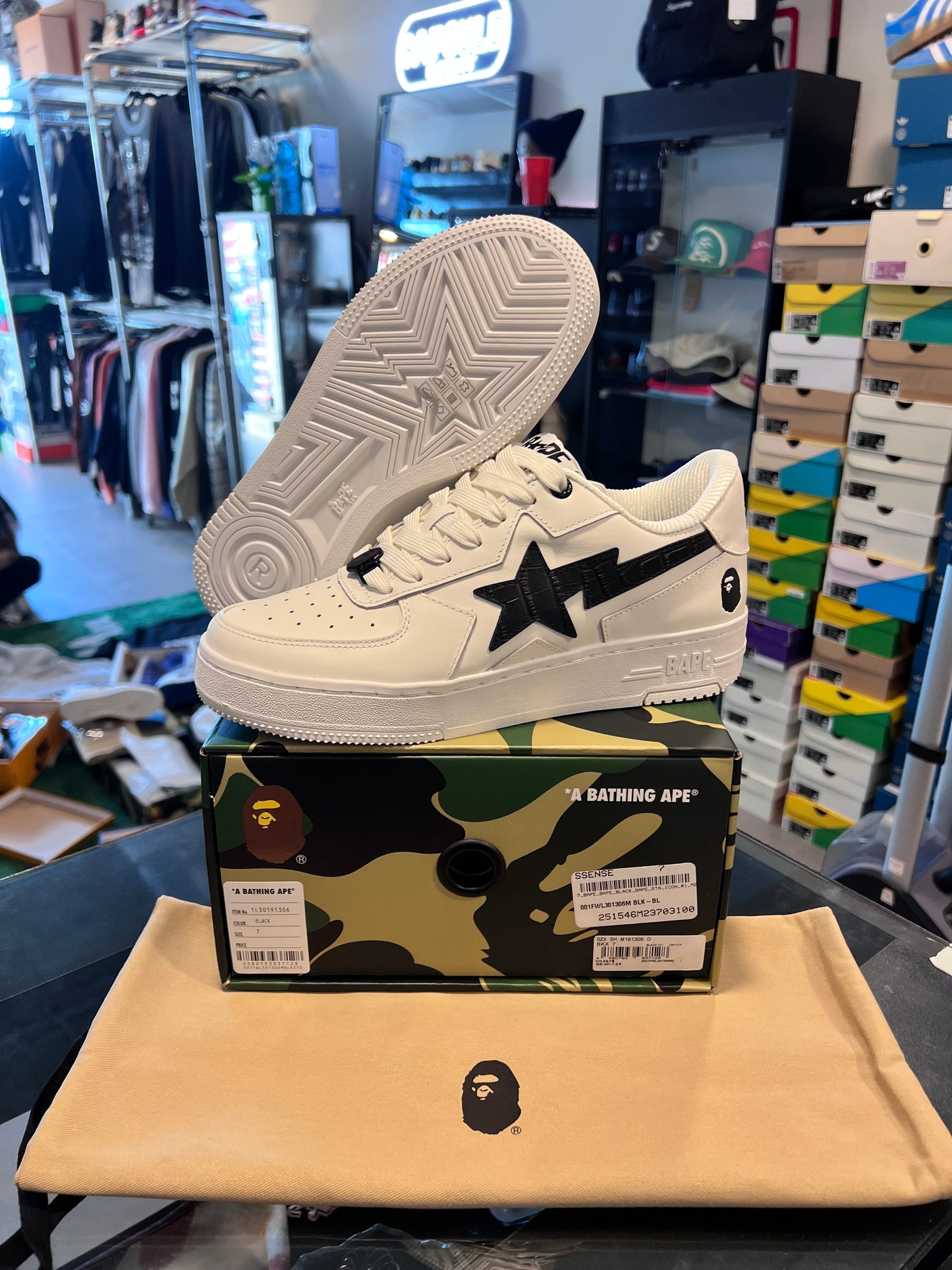 A Bathing Ape Bape Sta Icon
#1 M2 White Black