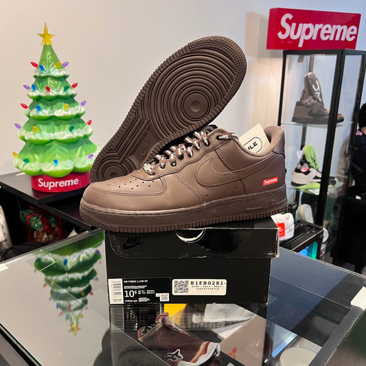 Nike Air Force 1 Low
Supreme Baroque Brown