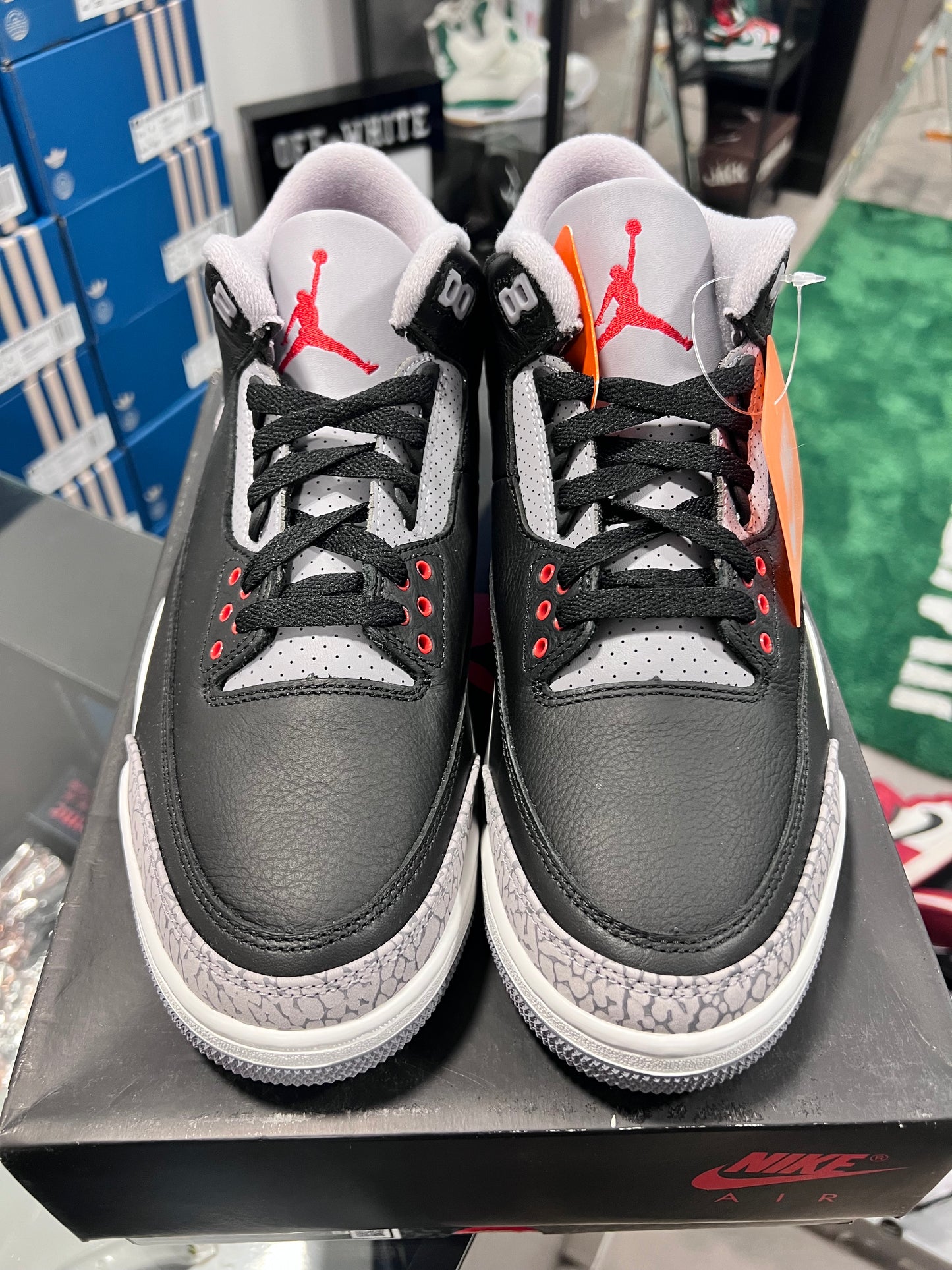 Jordan 3 Retro OG
Black Cement (2024)