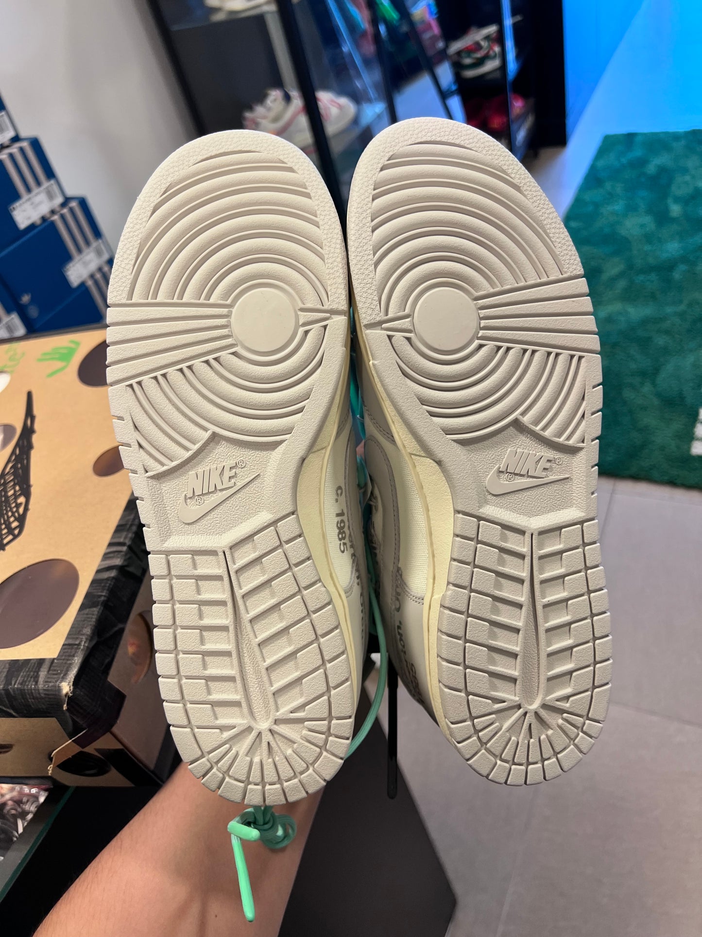 Nike Dunk Low Off-White Lot 4