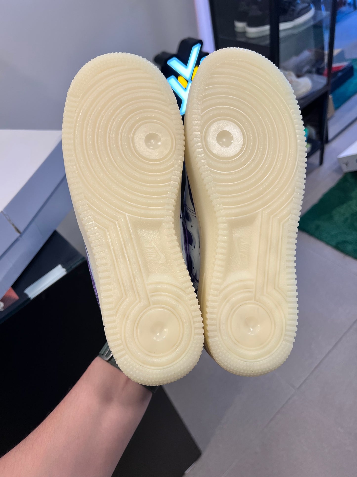 Nike Air Force 1 Low '07 QS
Purple Skeleton Halloween (2021)