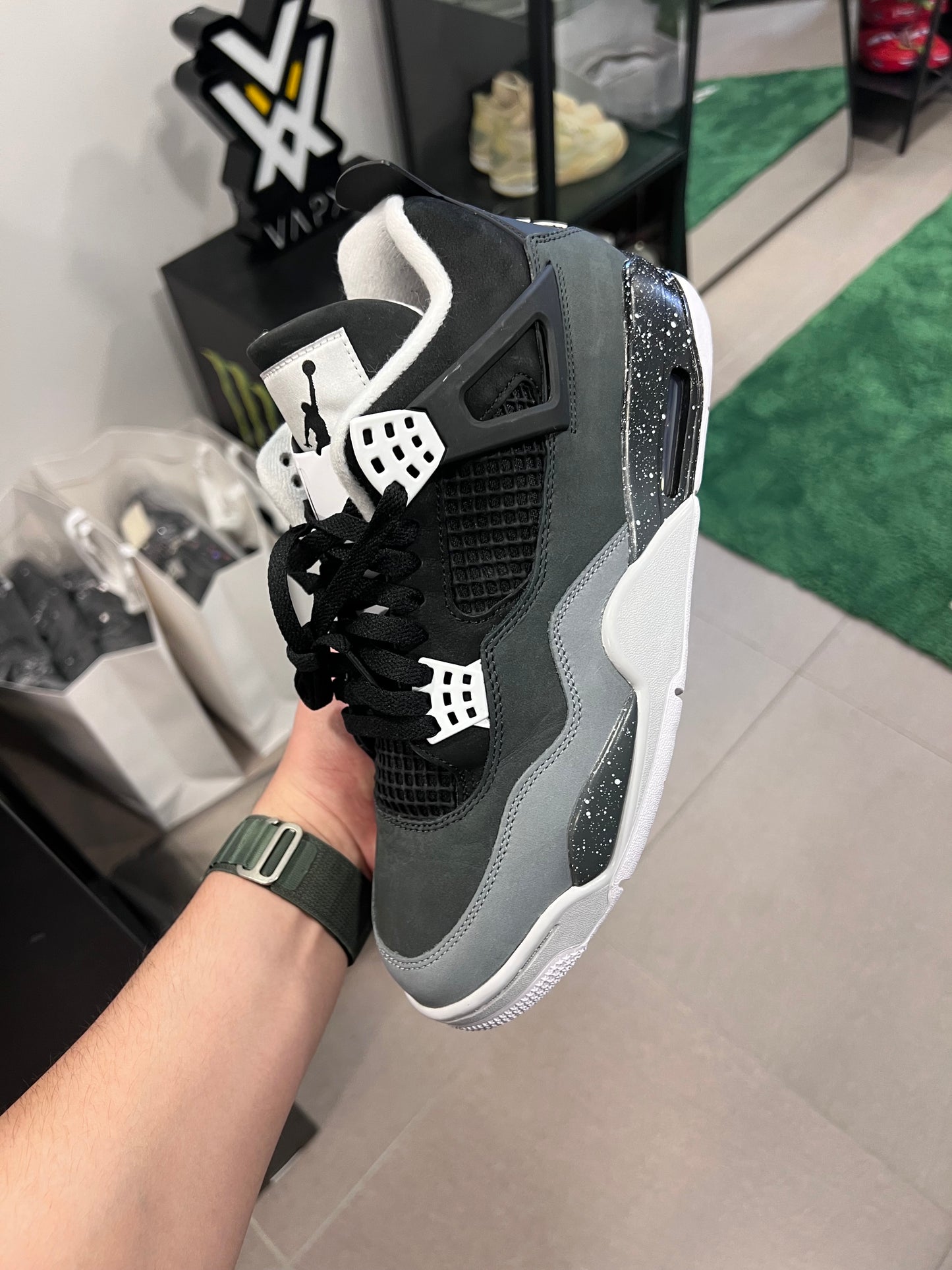 Jordan 4 Retro Fear