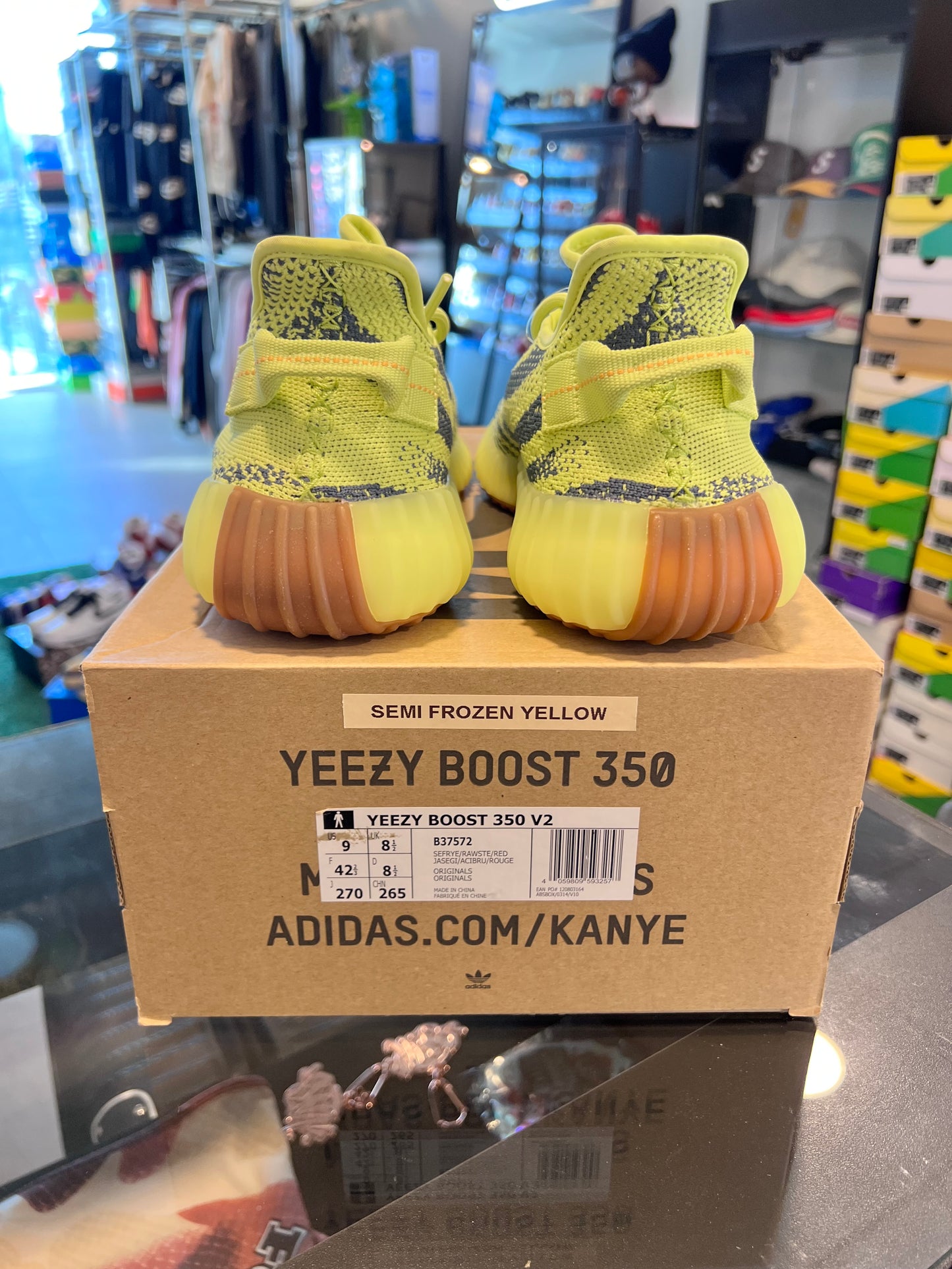Adidas Yeezy Boost 350 v2 Semi Frozen Yellow
