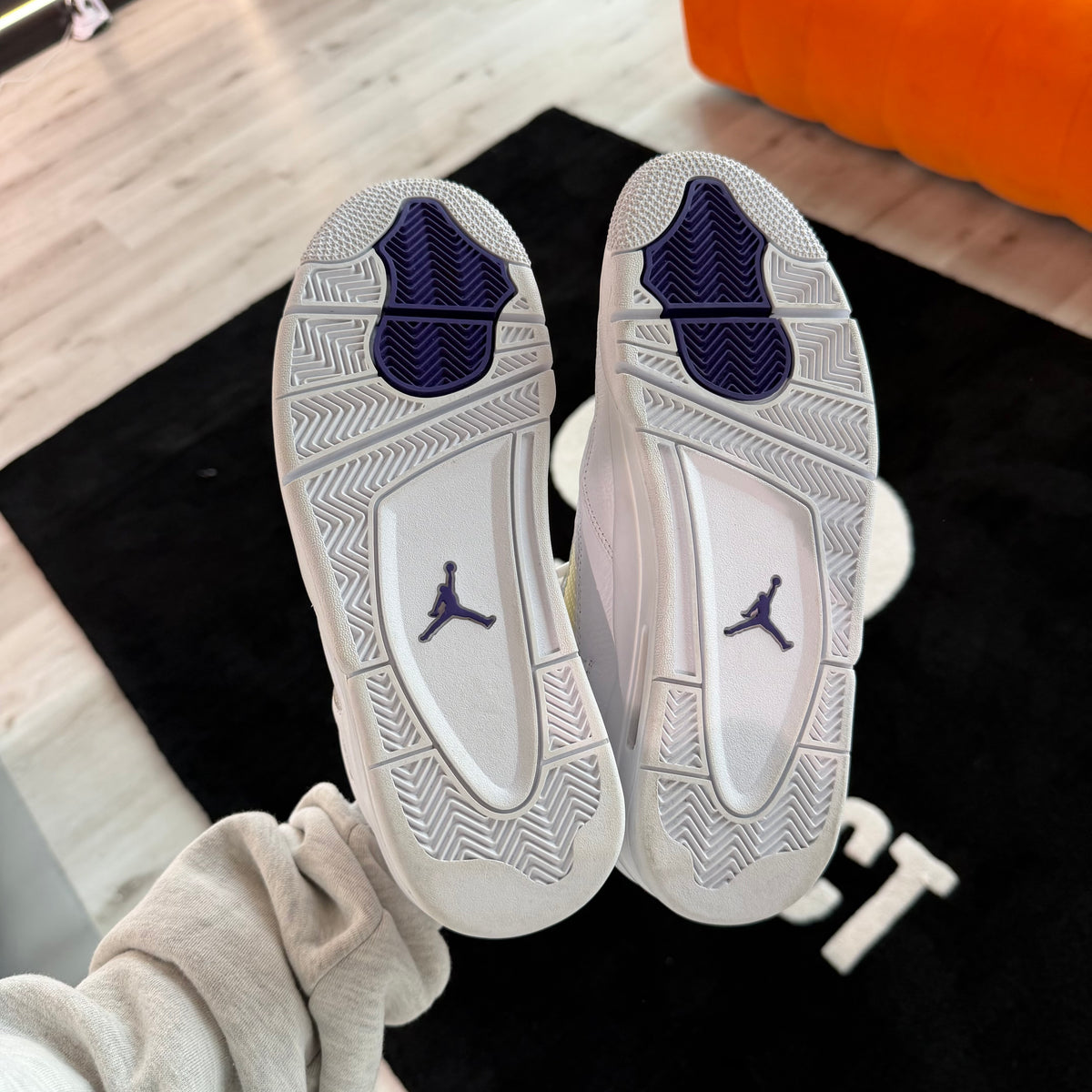 Jordan 4 Retro Metallic Purple (USADA) — 3