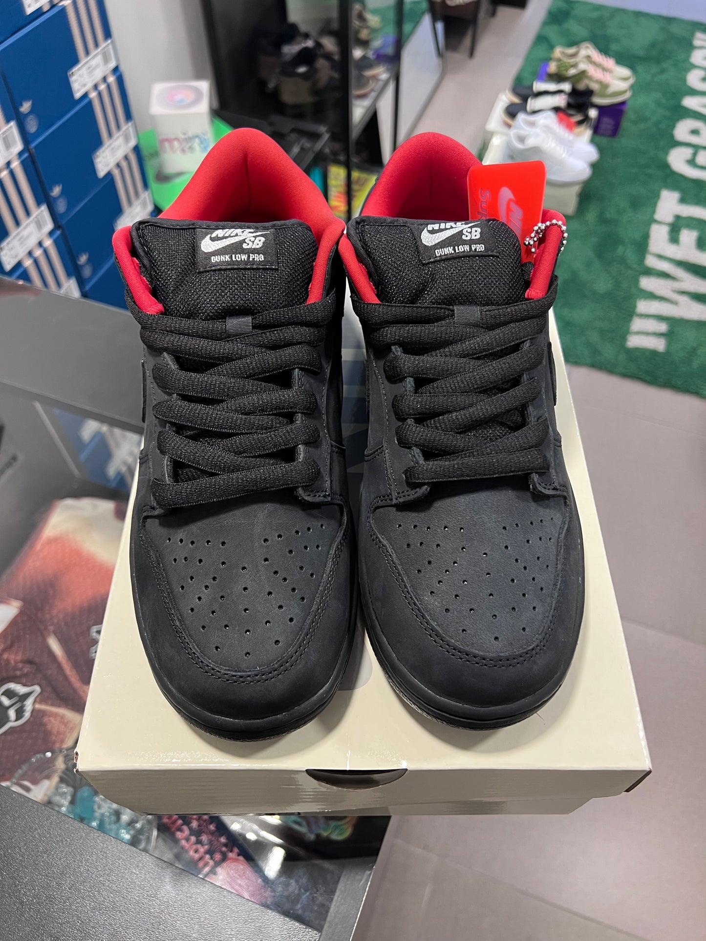Nike SB Dunk Low
Supreme 94 Black