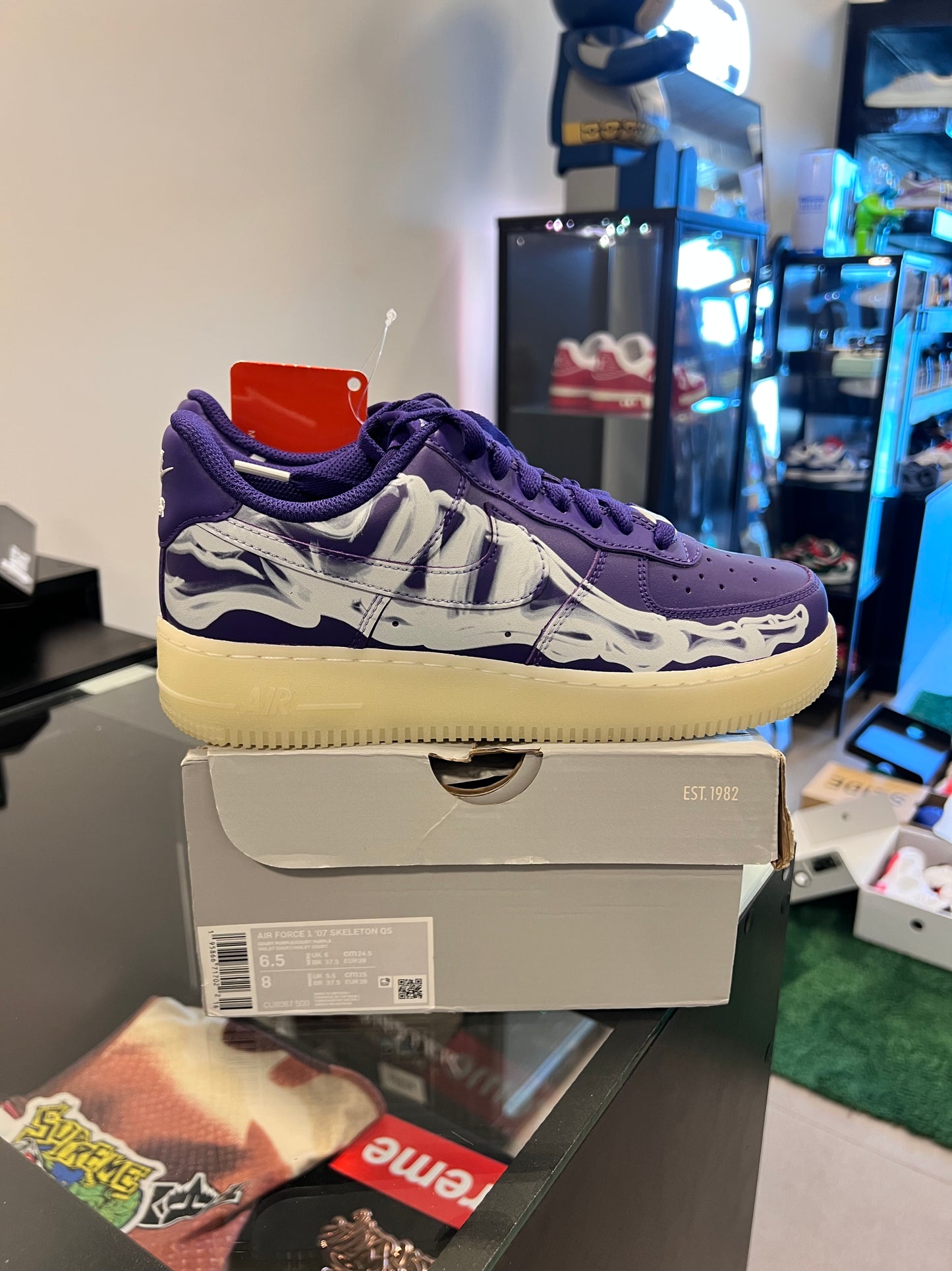 Nike Air Force 1 Low '07 QS
Purple Skeleton Halloween (2021)