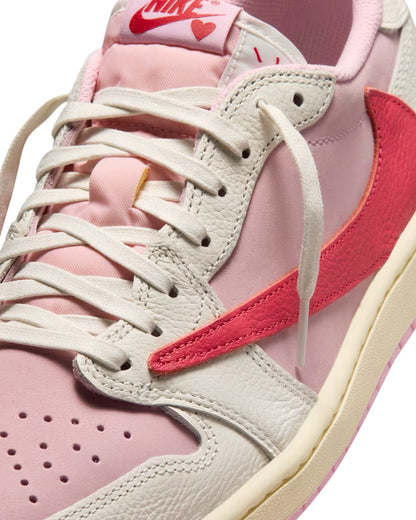 Air Jordan 1 Low x Travis Scott
Tropical Pink