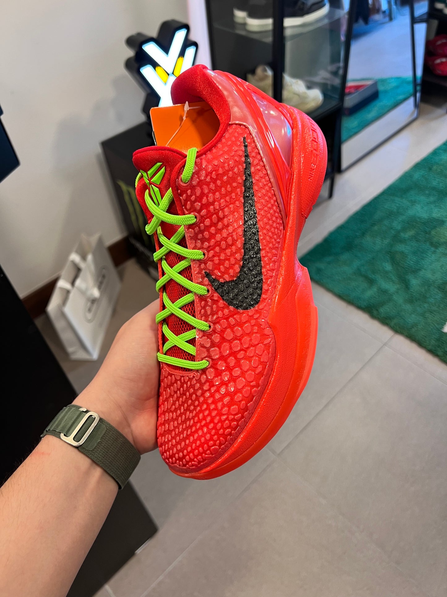 Nike Kobe 6 Protro
Reverse Grinch