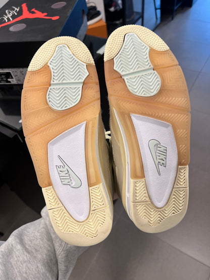 Jordan 4 Retro
Off-White Sail (Women's) (USADA)