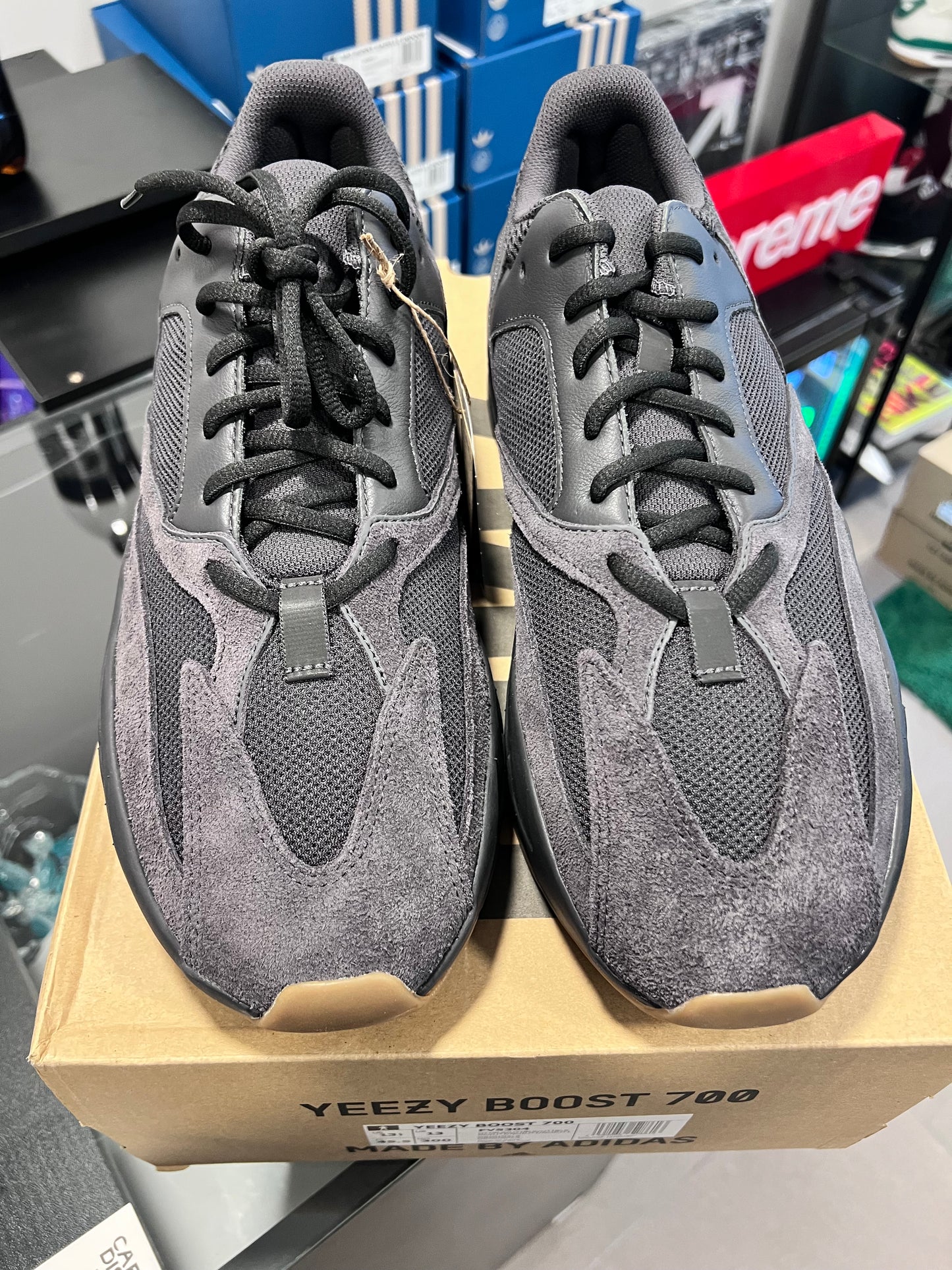 Adidas Yeezy Boost 700 V2 "Utility Black"