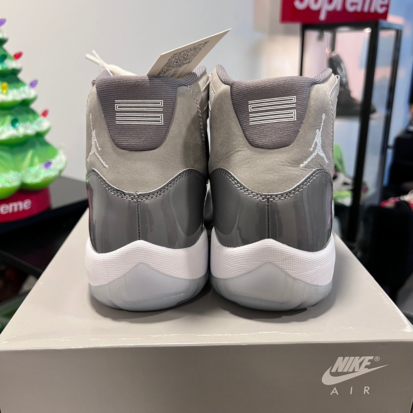 Jordan 11 Retro
Cool Grey (2021) (USADA)