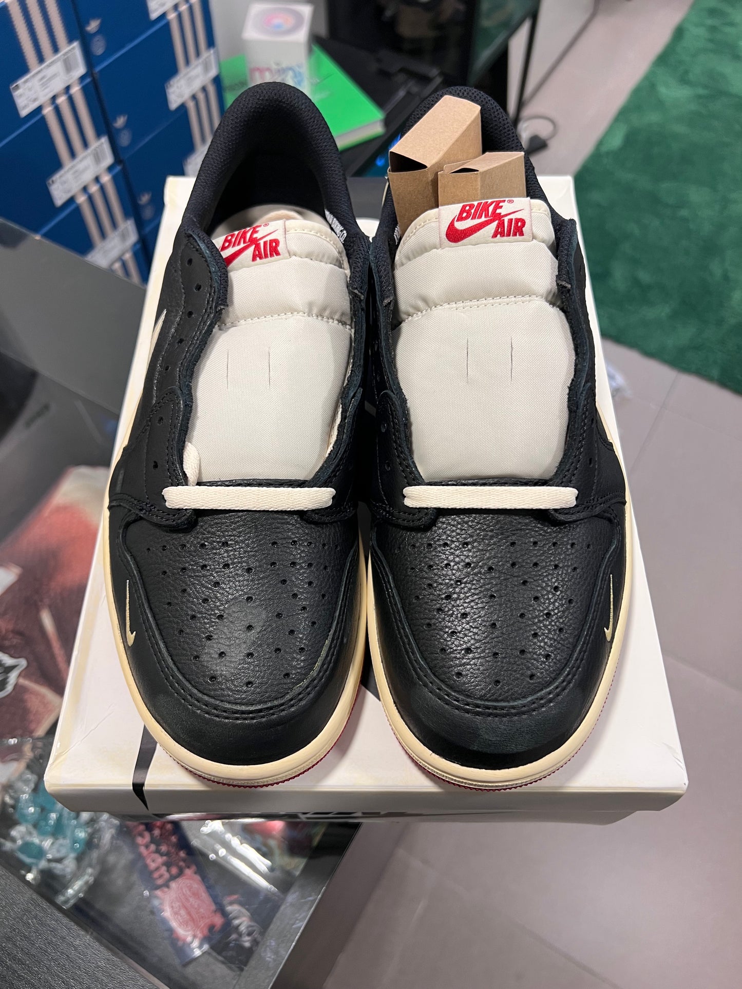 Jordan 1 Retro Low OG
Nigel Sylvester Better With Time