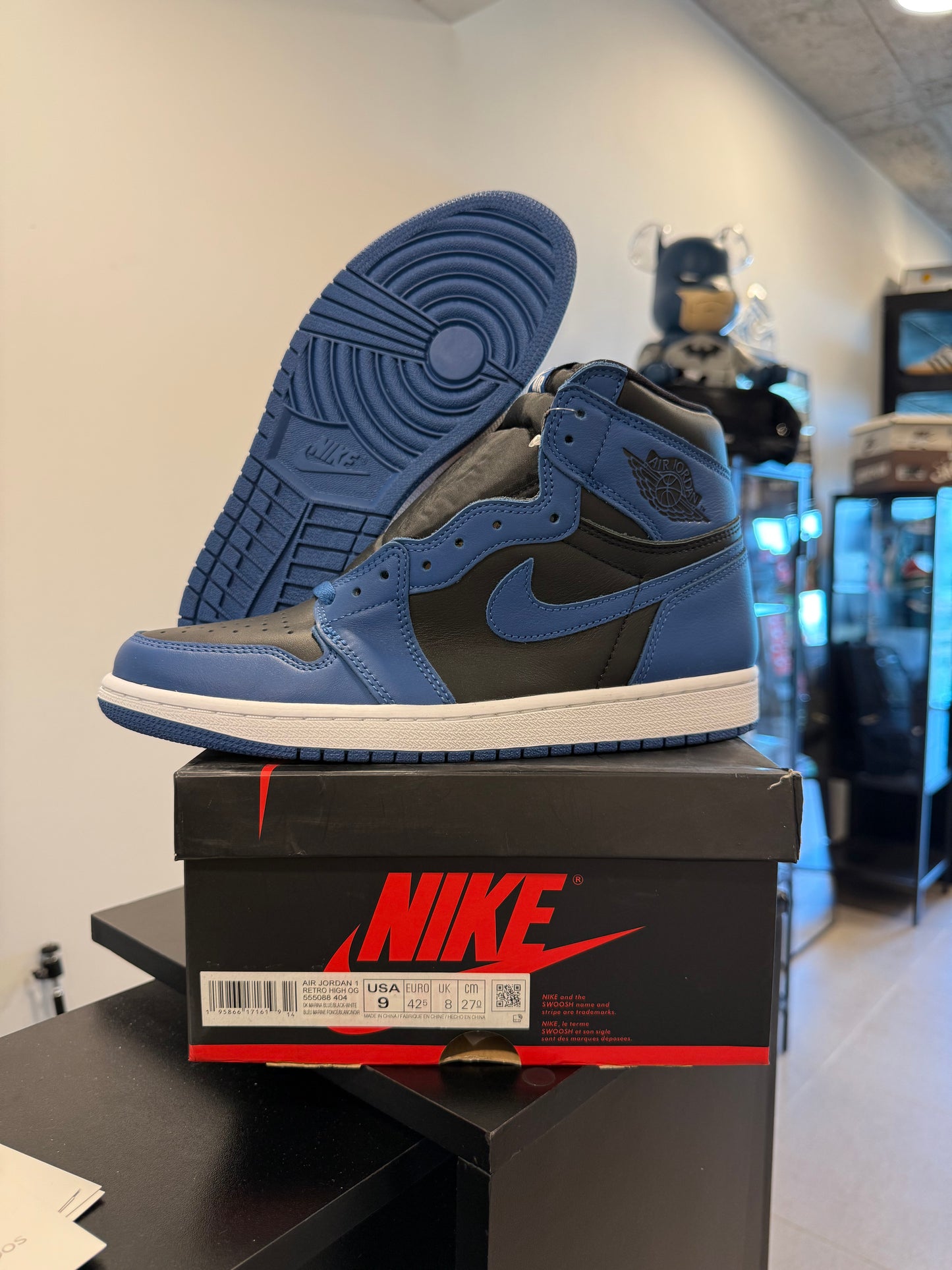 Jordan 1 Retro High OG Dark Marine Blue