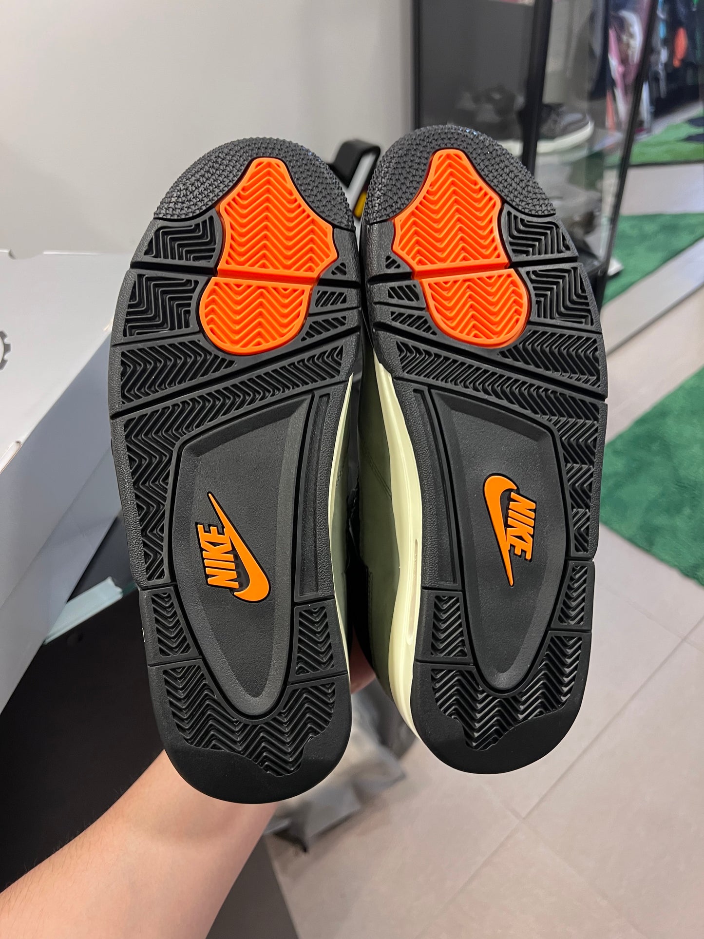 Jordan 4 Retro OG SP Undefeated (2025)