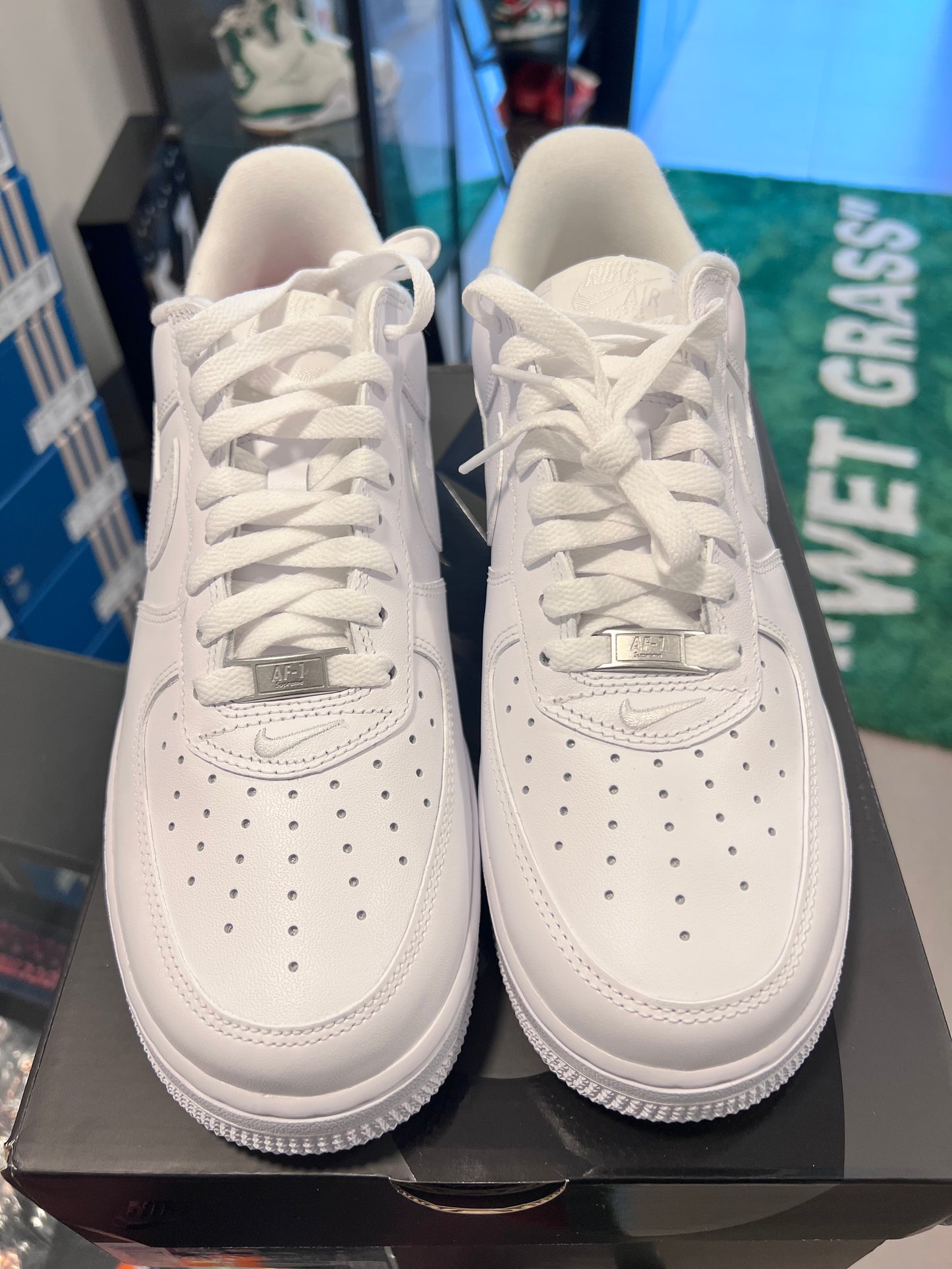 Nike Air Force 1 Low Supreme White