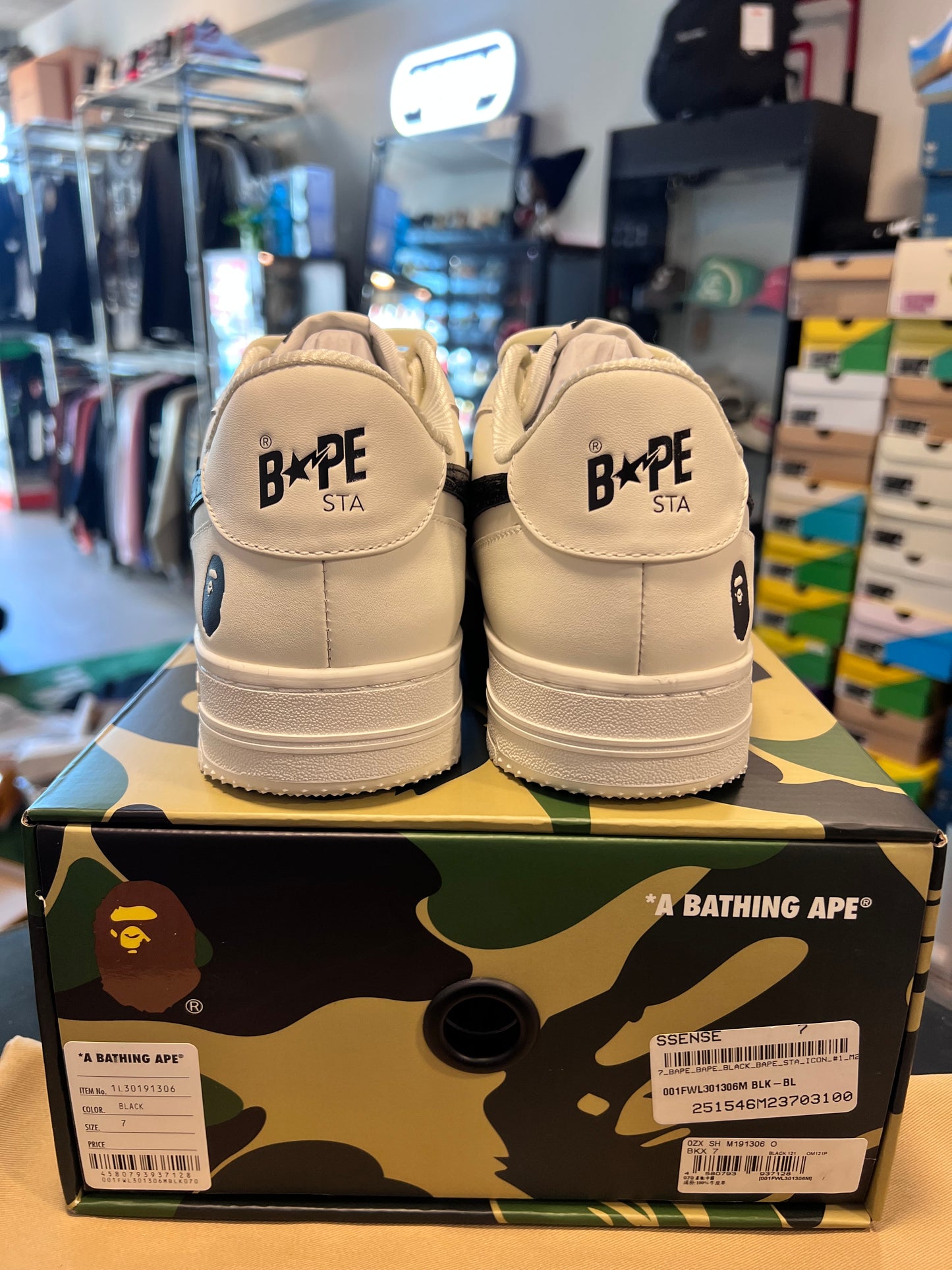 A Bathing Ape Bape Sta Icon
#1 M2 White Black