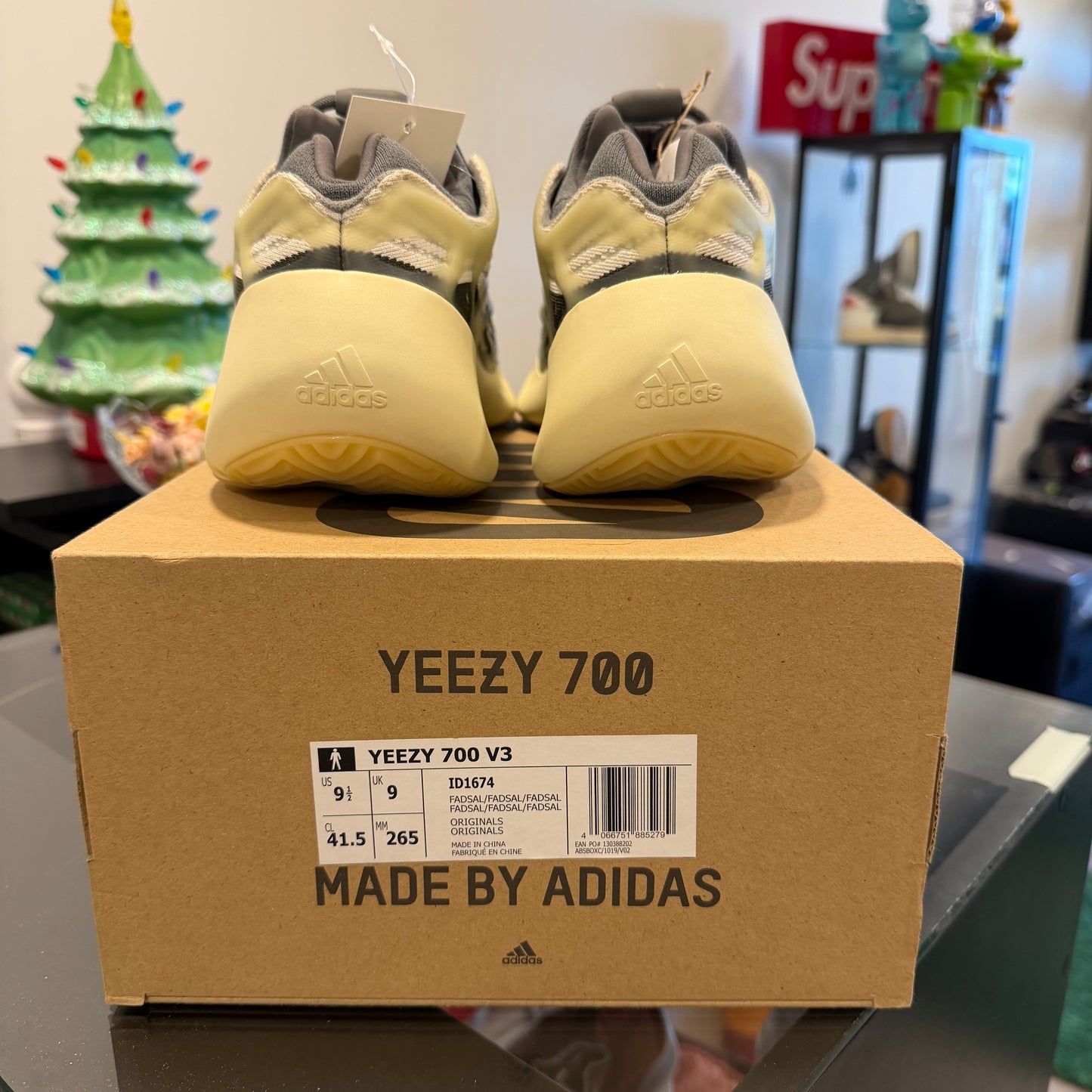 Adidas Yeezy 700 V3 Fade Salt (USADA)