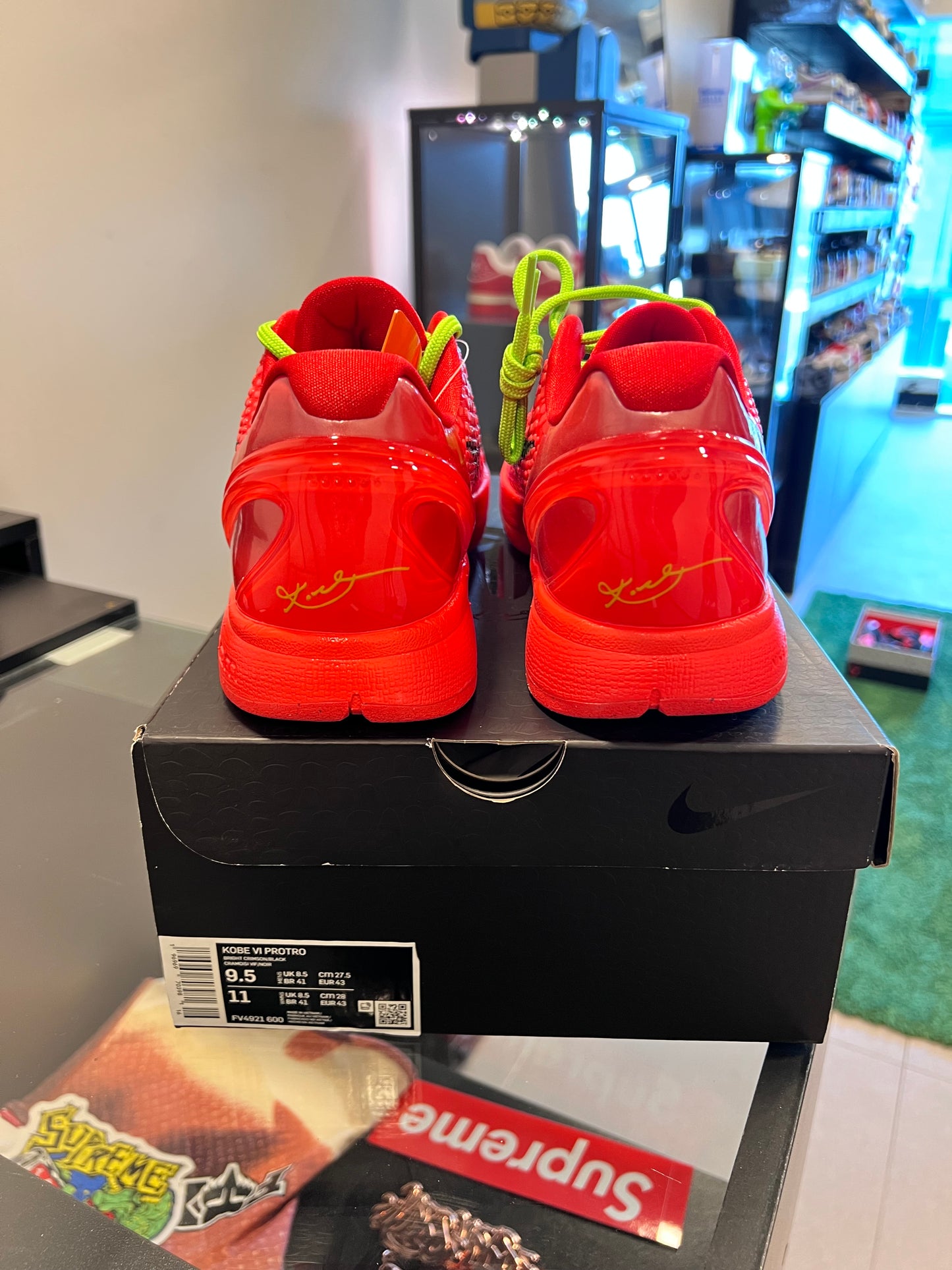 Nike Kobe 6 Protro
Reverse Grinch