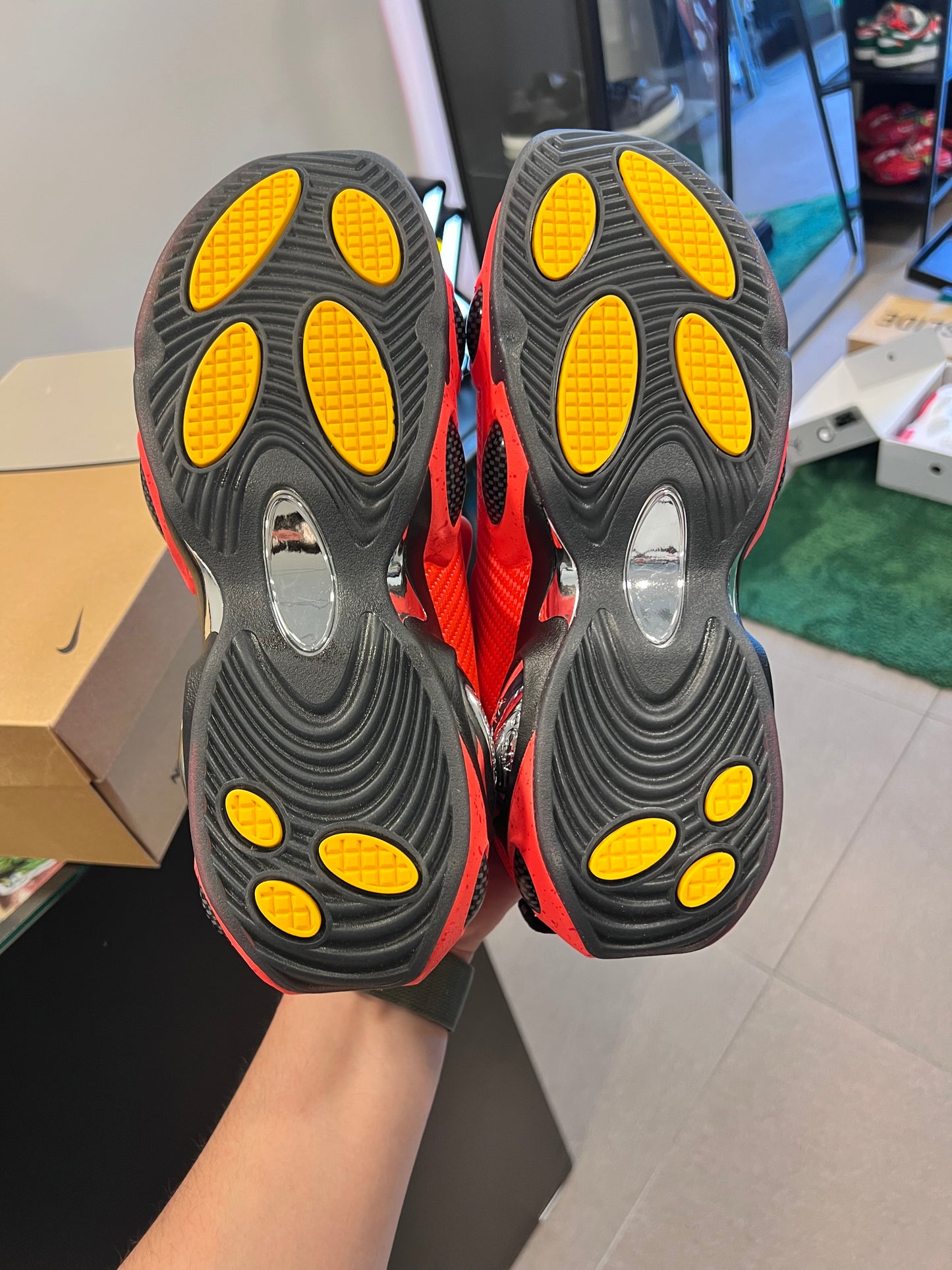 Nike NOCTA Glide
Drake Bright Crimson