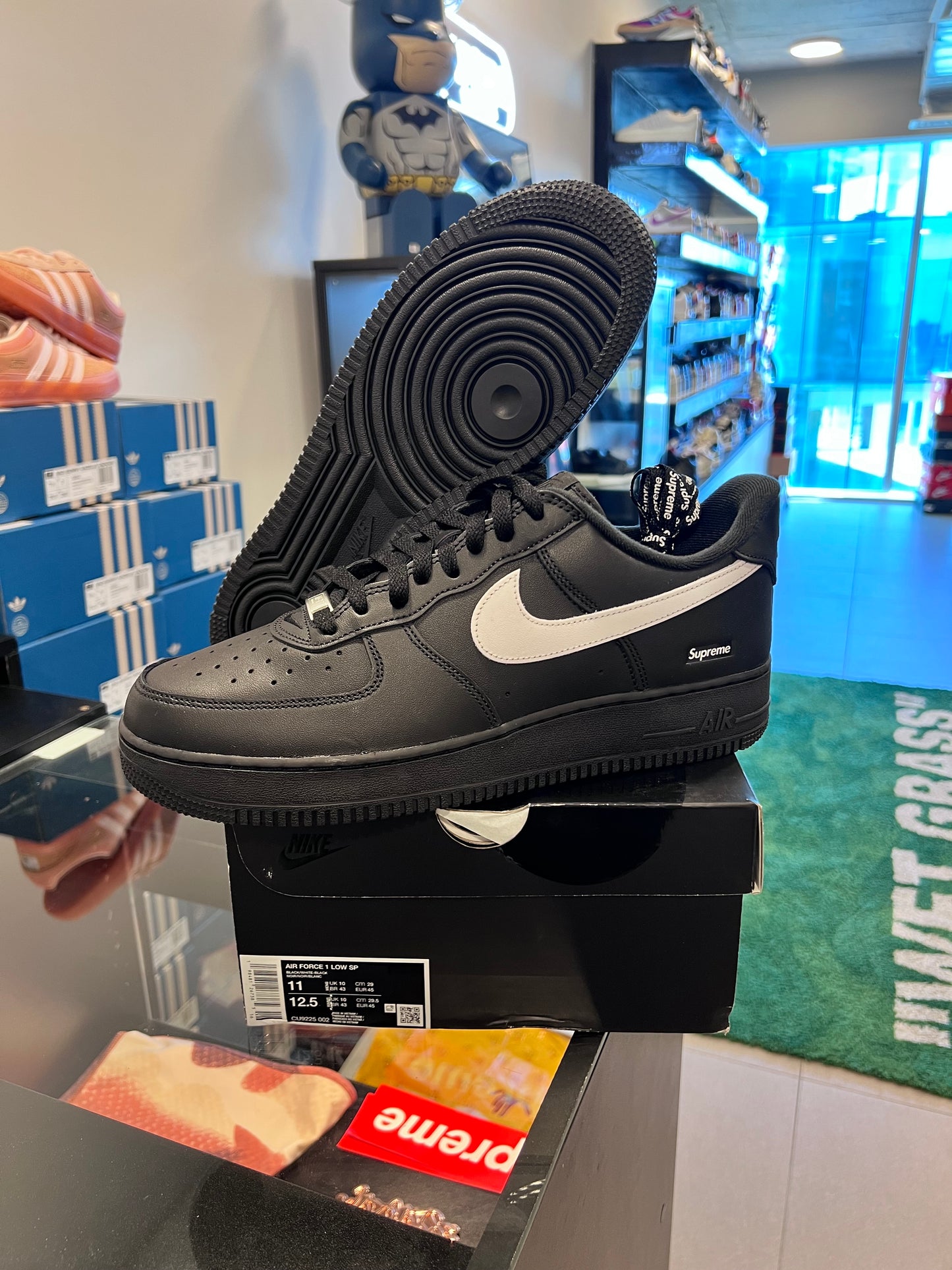 Supreme x Nike Air Force 1 Low