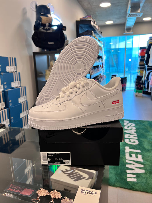 Nike Air Force 1 Low Supreme White
