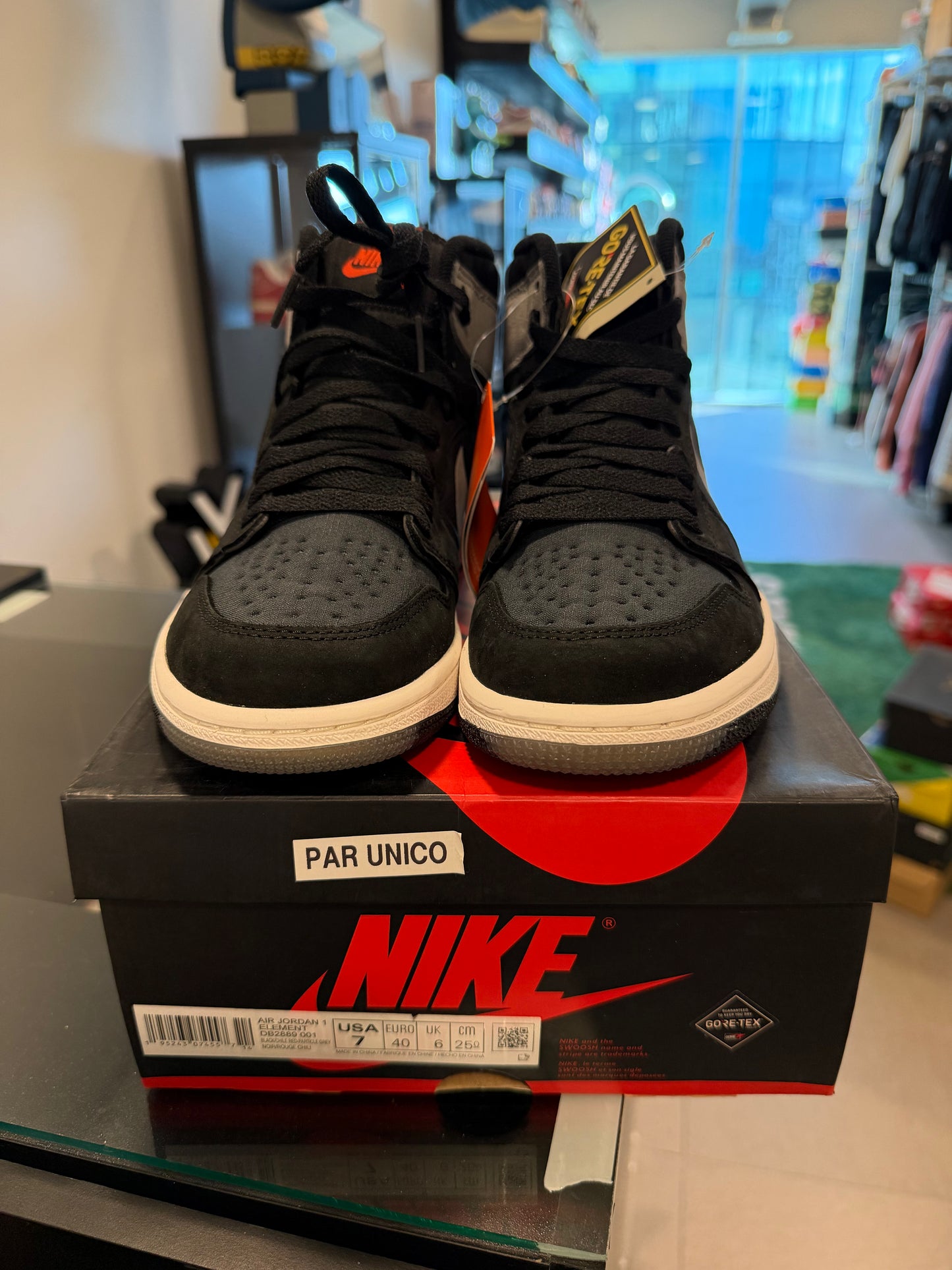 Jordan 1 Retro High Element Gore-Tex Black Particle Grey