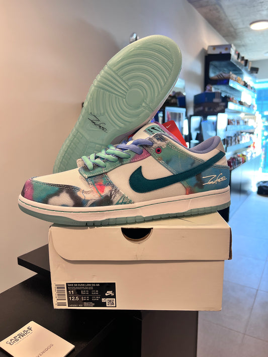 Nike SB Dunk Low Futura Laboratories