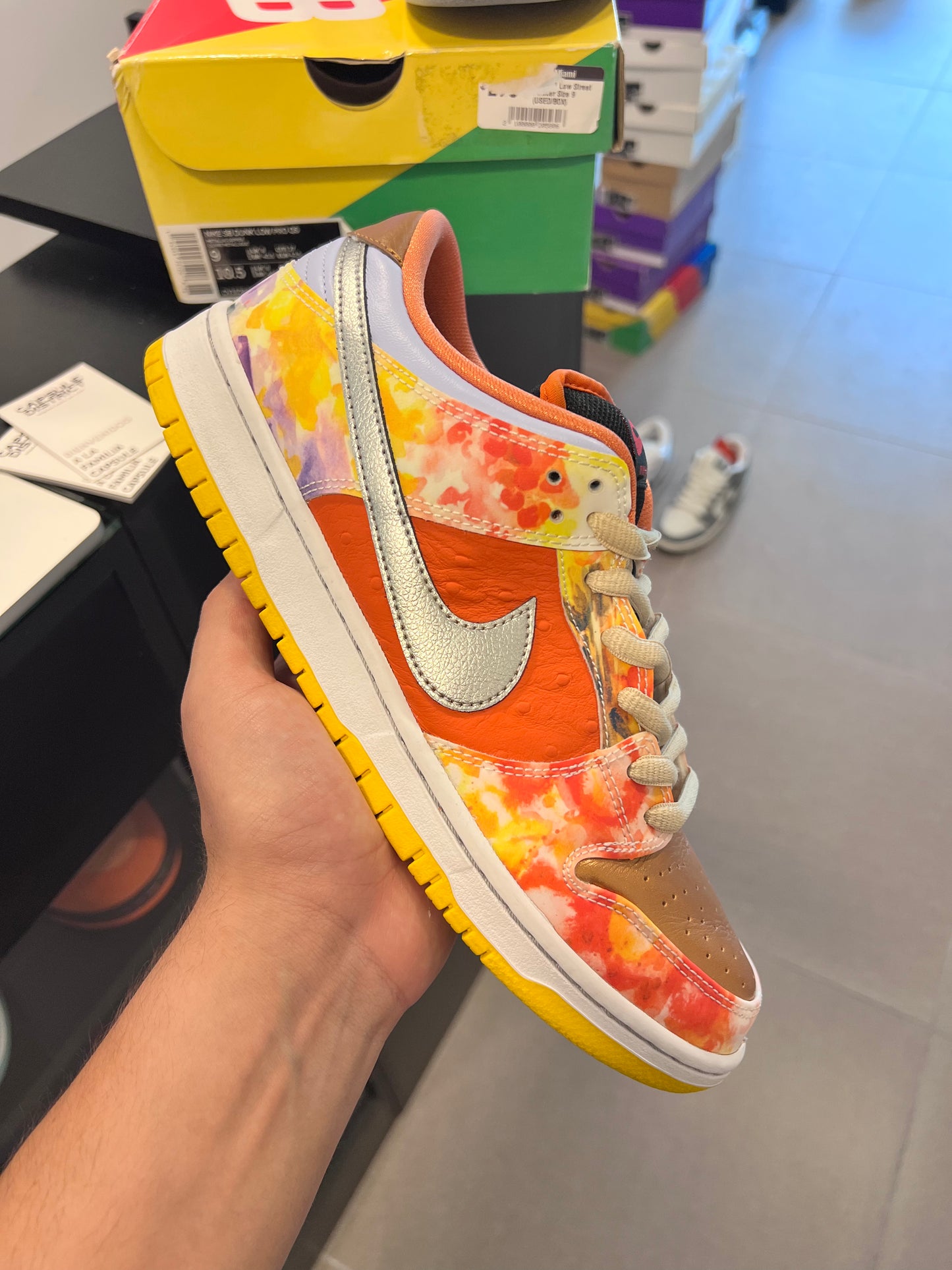 Nike SB Dunk Low Street Hawker (2021)