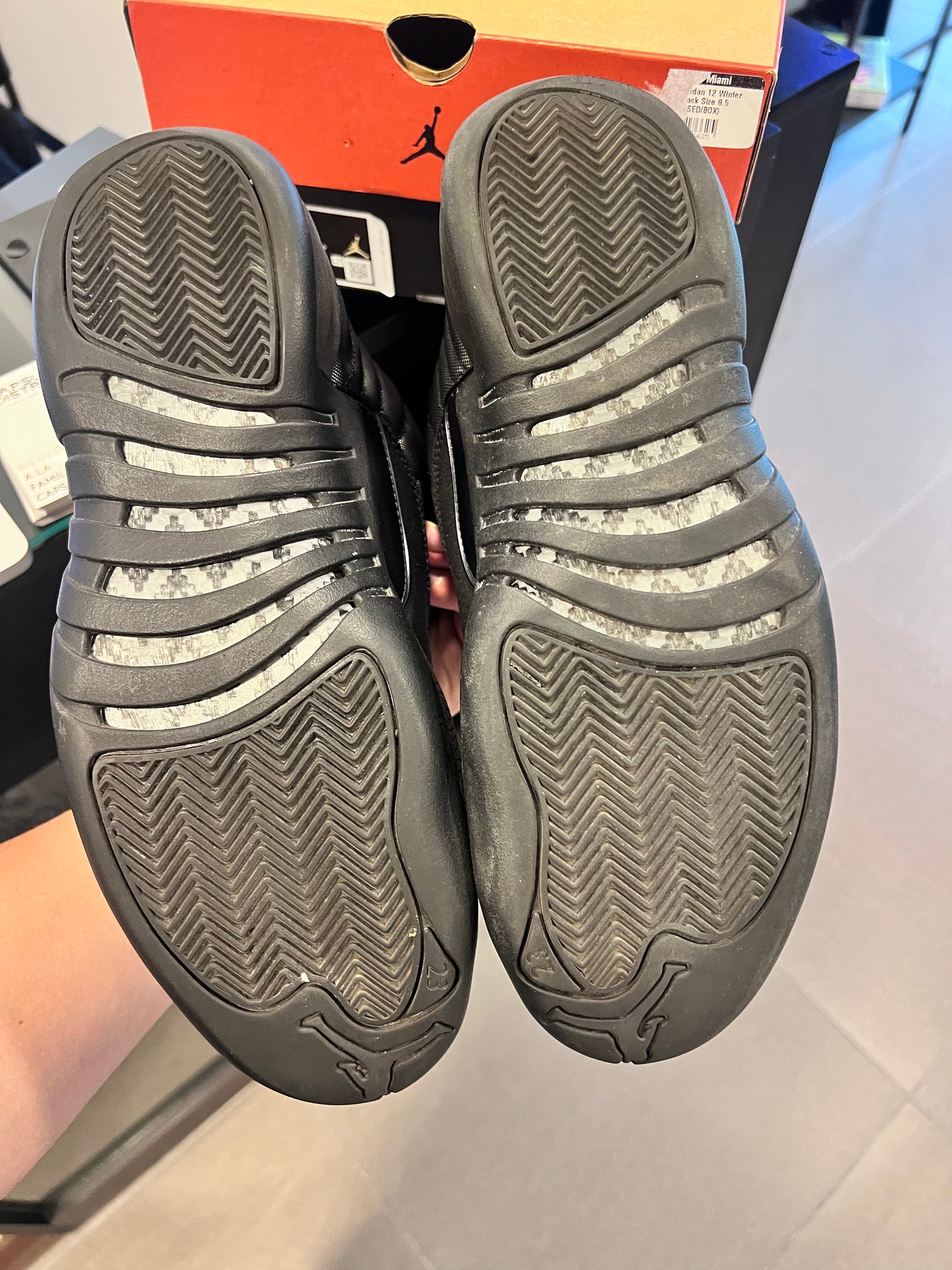 Jordan 12 Retro Winter
Black