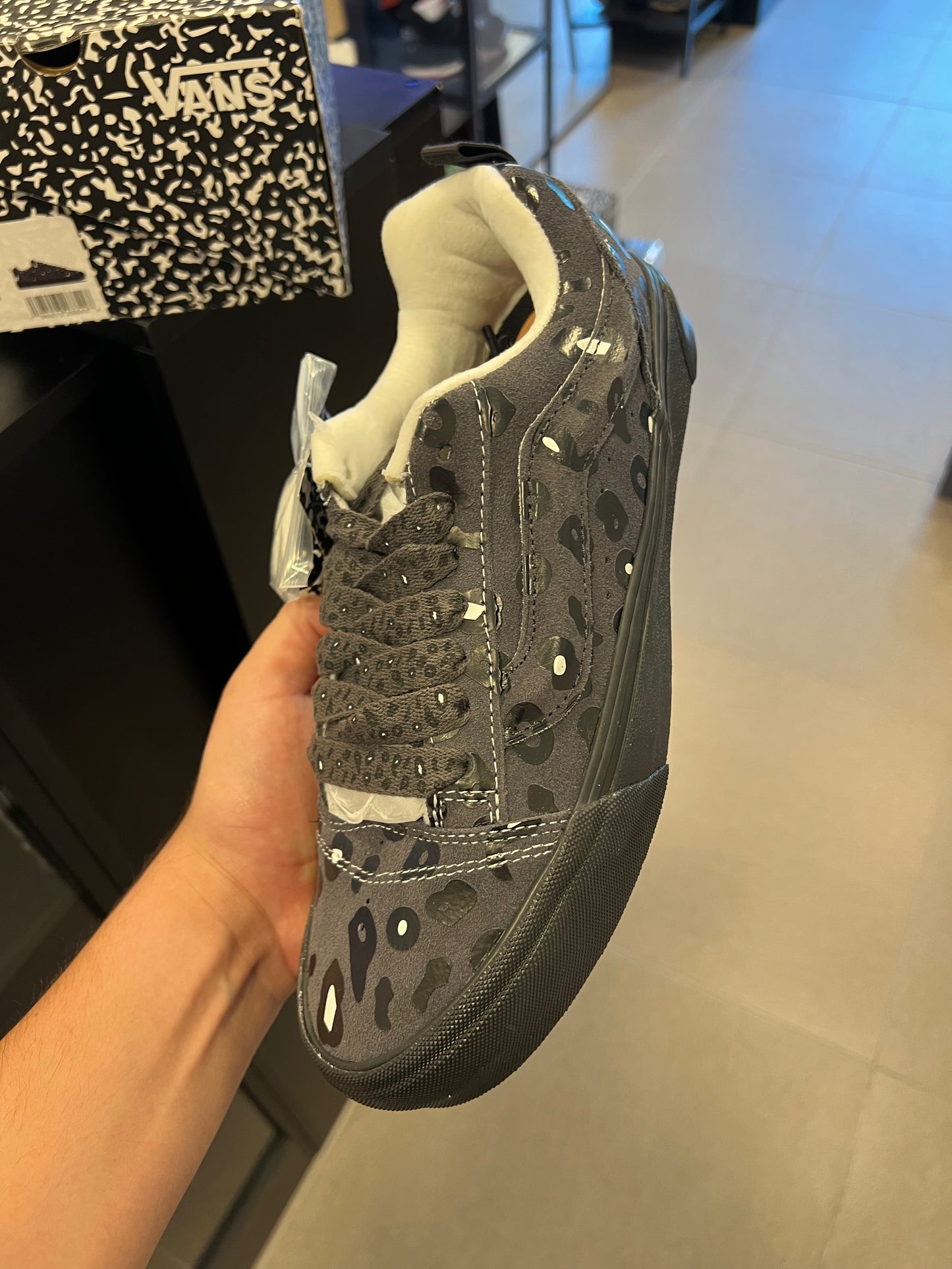 Vans Vault UA Knu-Skool VR3 LX
Imran Potato Leopard Asphalt