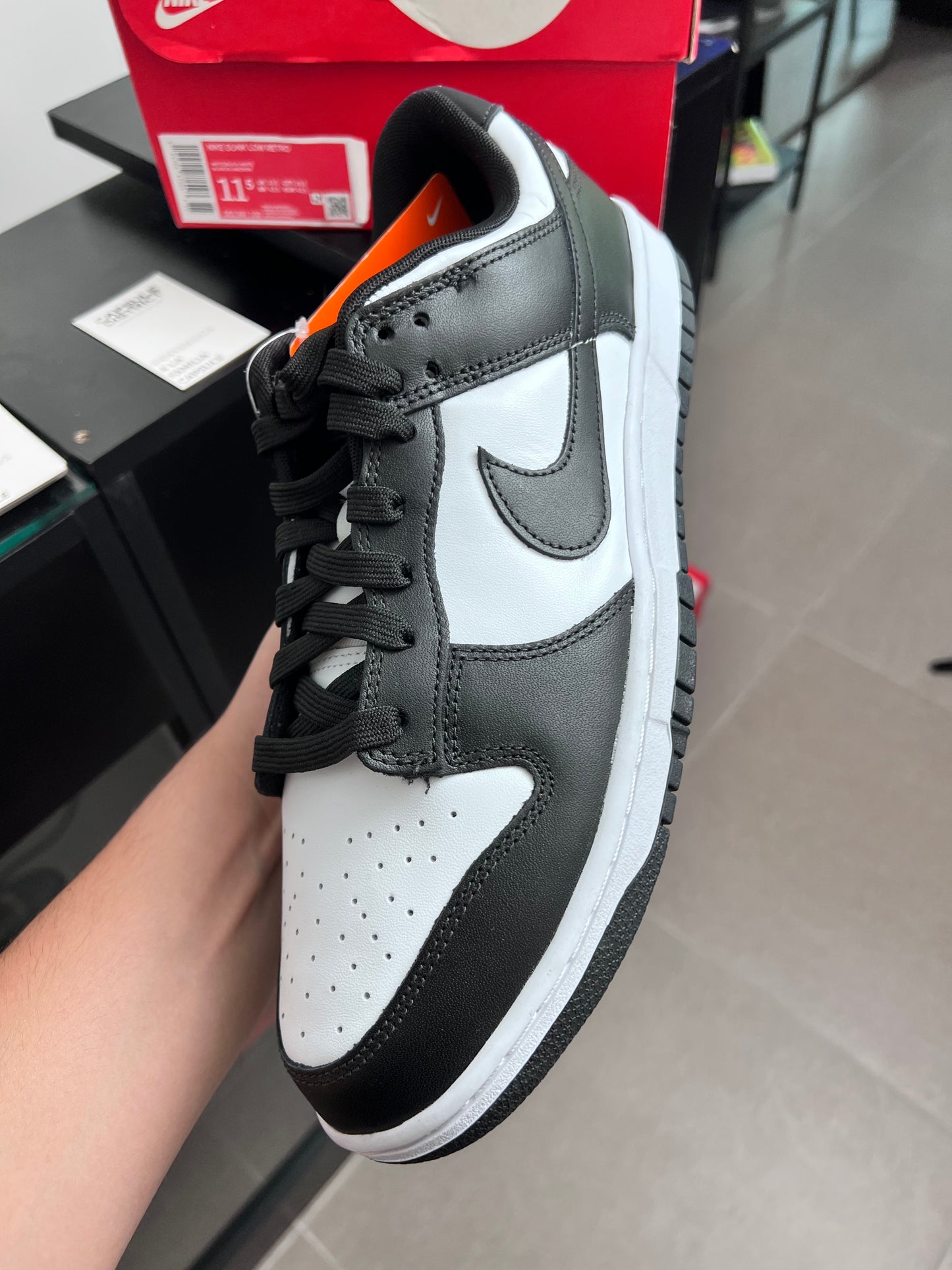 Nike Dunk Low Retro White Black Panda