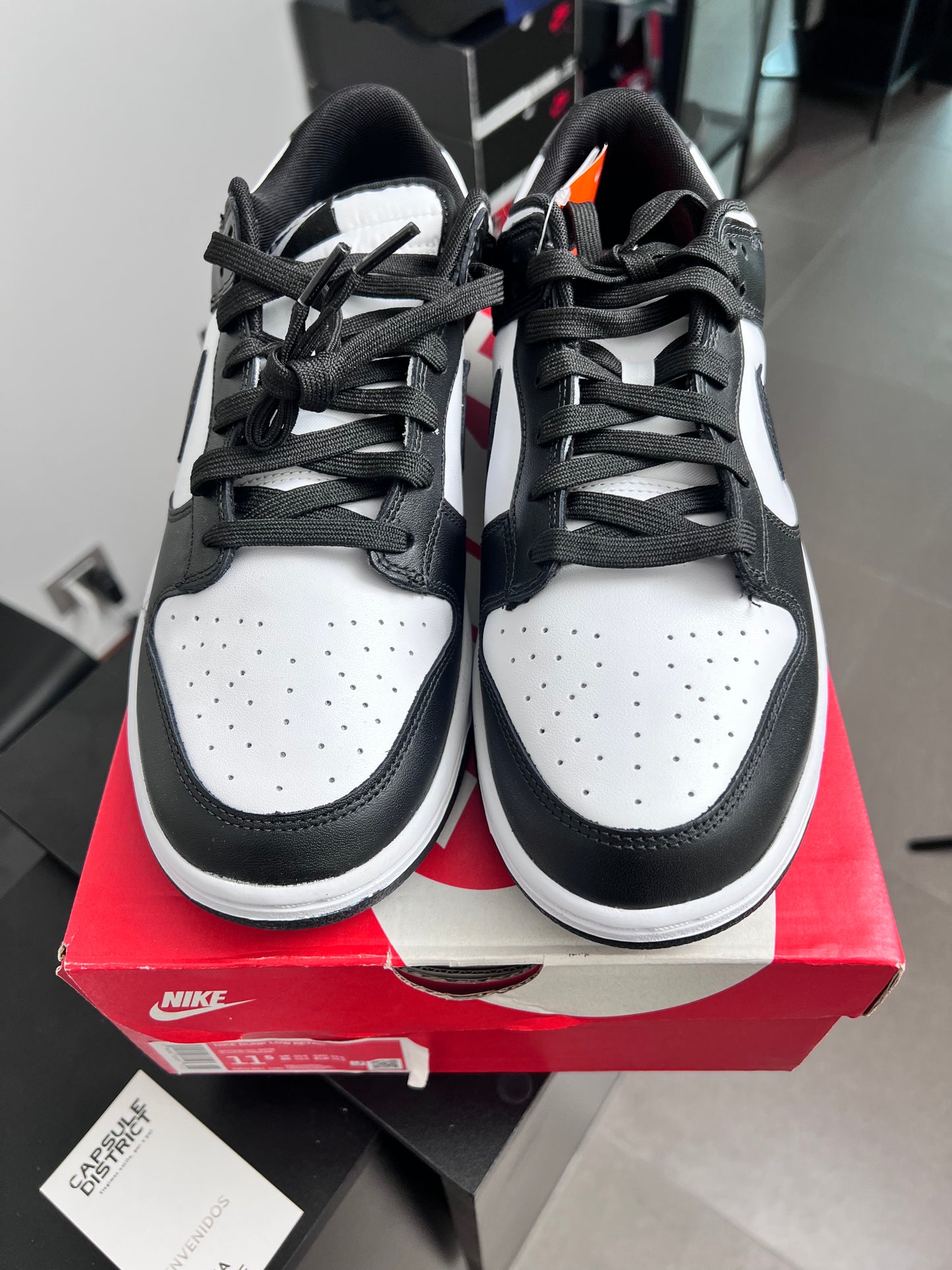 Nike Dunk Low Retro White Black Panda