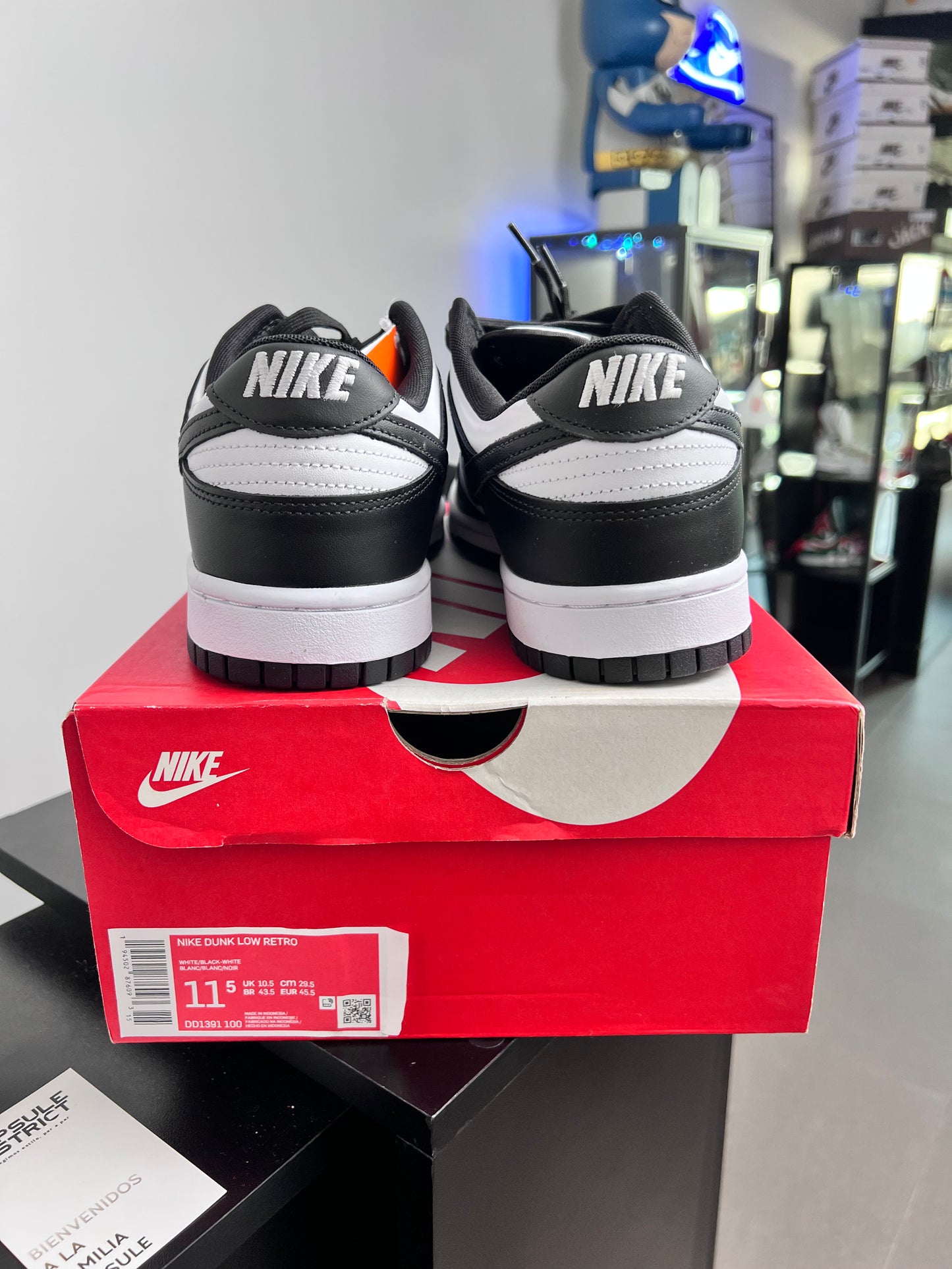 Nike Dunk Low Retro White Black Panda