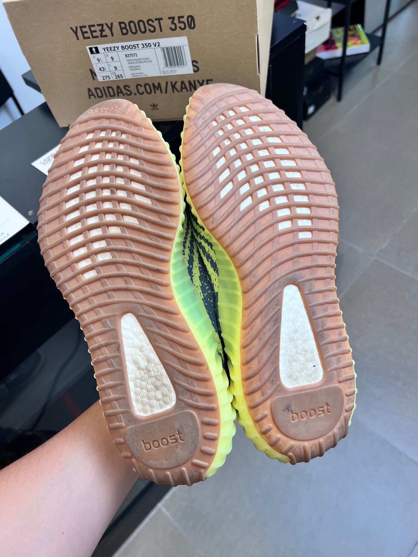 Adidas Yeezy Boost 350V2 Semi Frozen Yellow