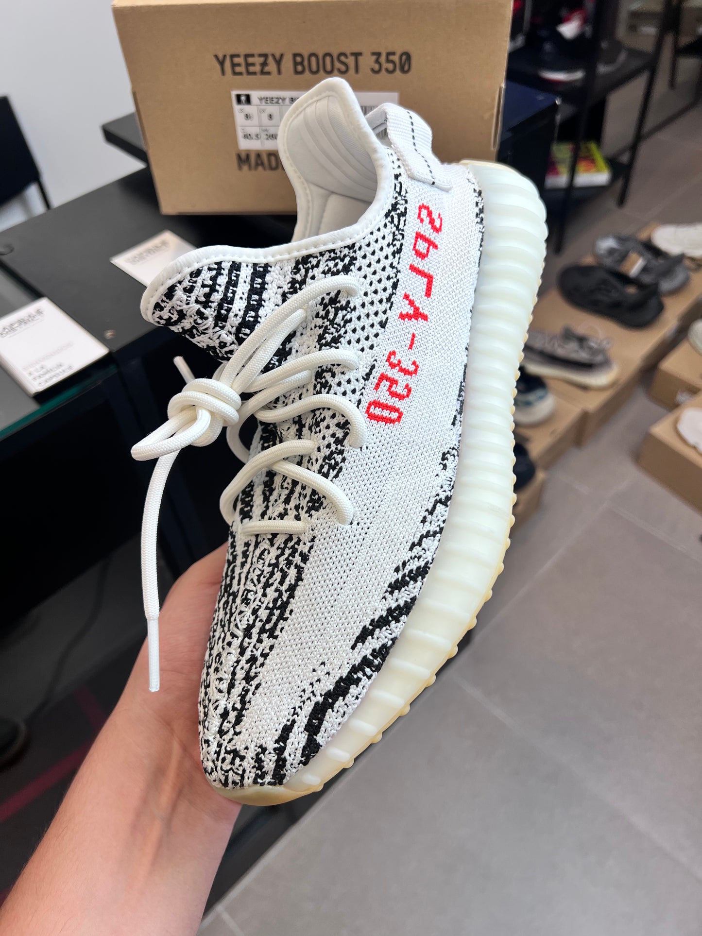 Adidas Yeezy Boost 350 V2 Zebra