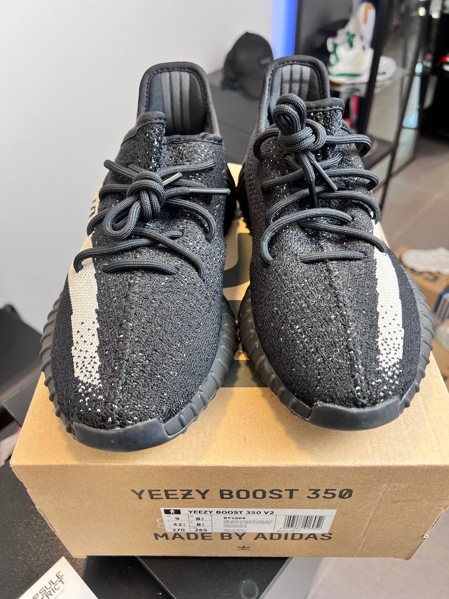 Adidas Yeezy Boost 350 V2 Core Black White