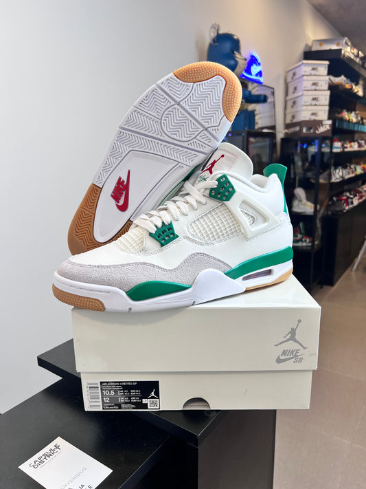Jordan 4 Retro SB Pine Green