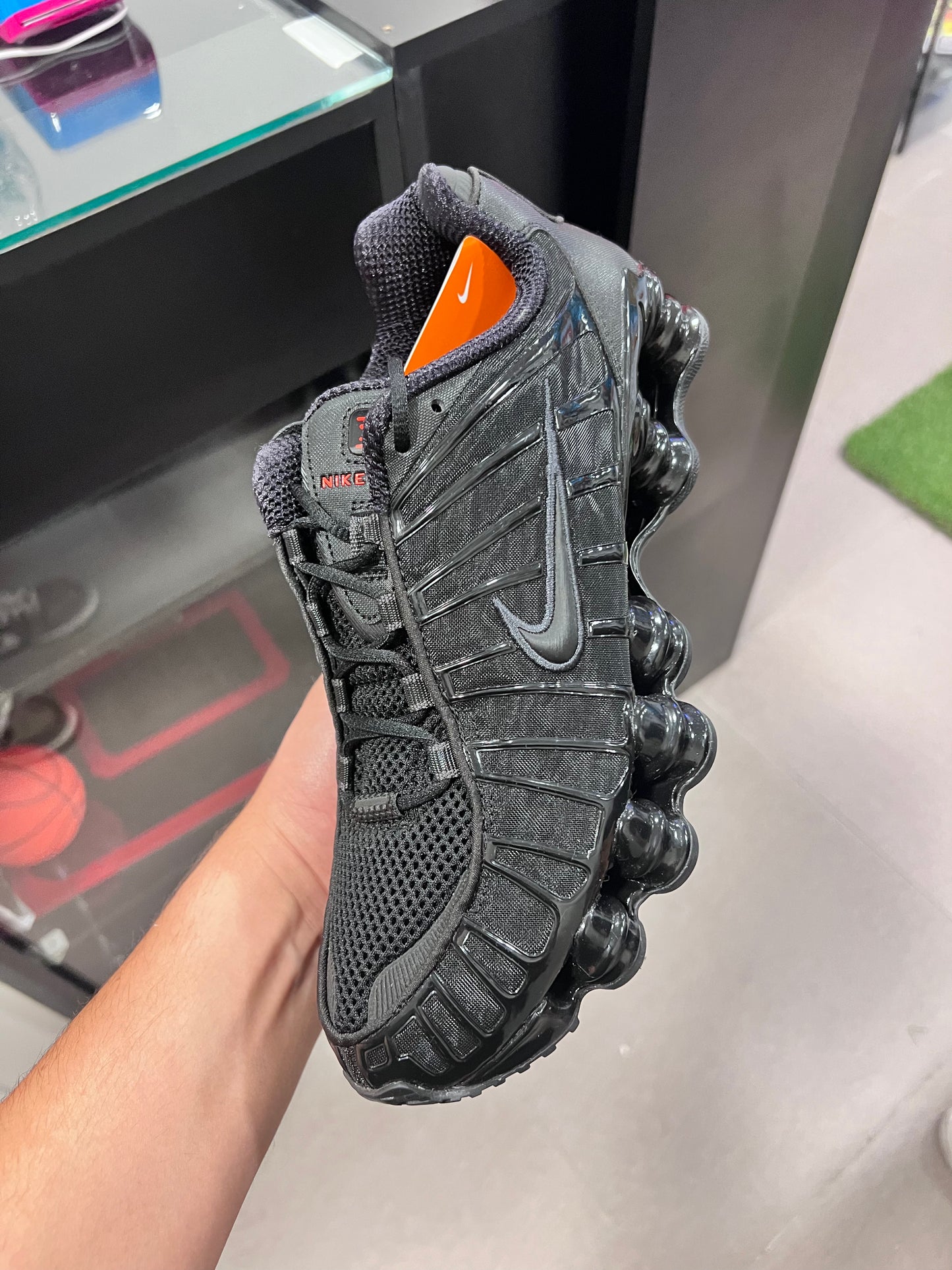 Nike Shox TL
Black Max Orange (Women's)