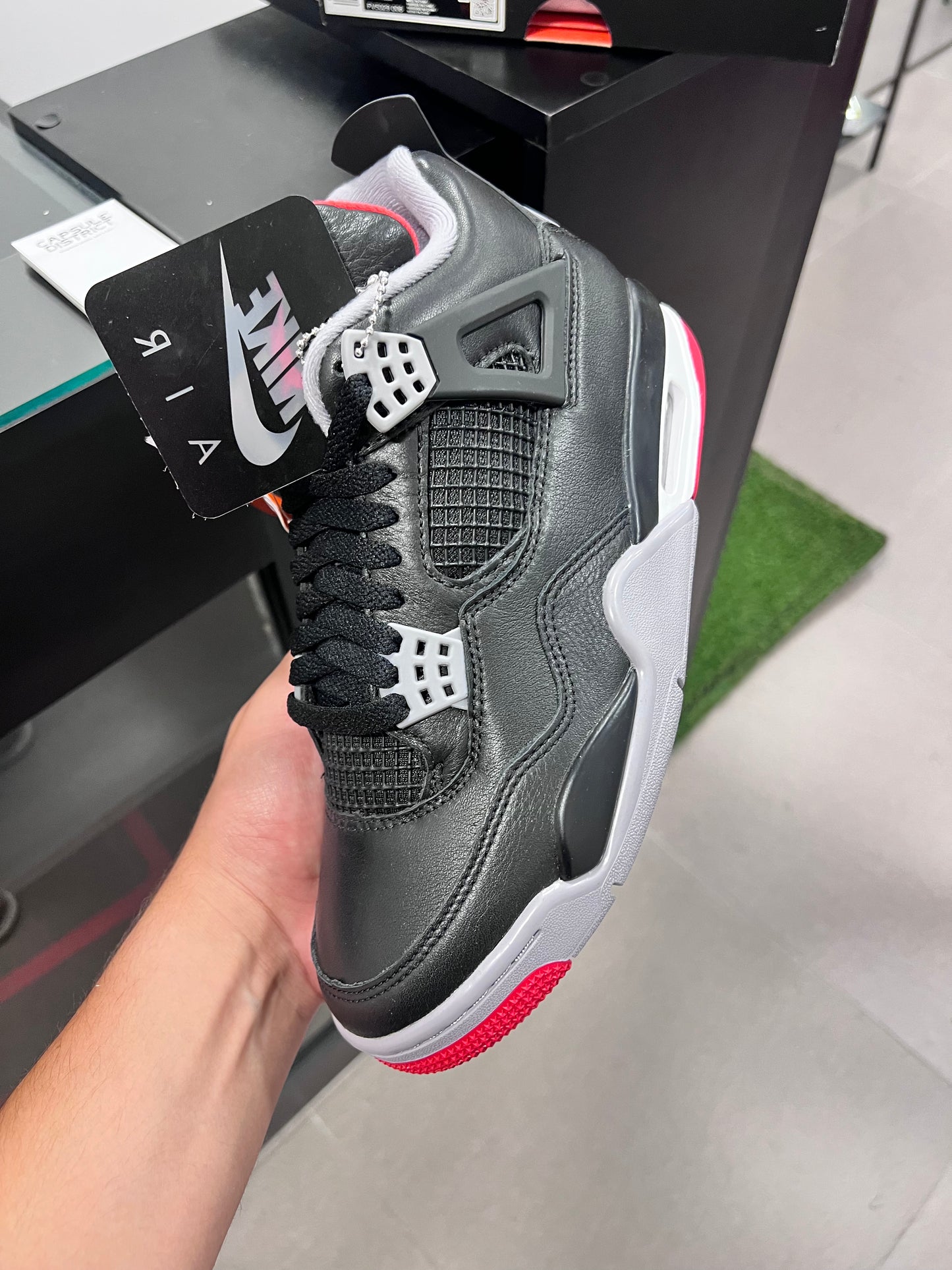 Jordan 4 Retro
Bred Reimagined