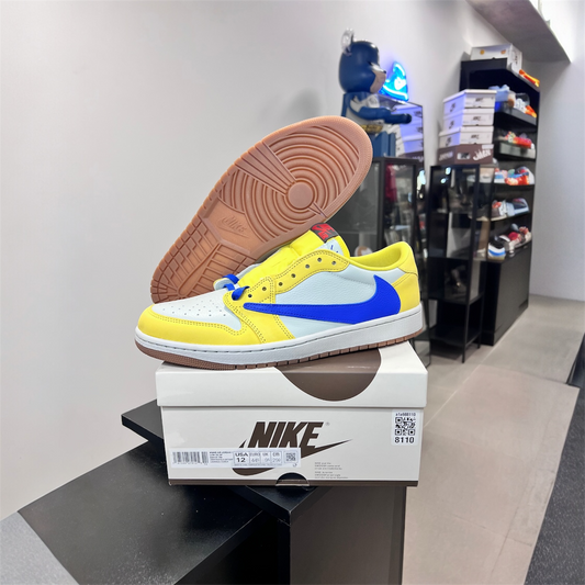 Jordan 1 Retro Low OG SP
Travis Scott Canary (Women's)
