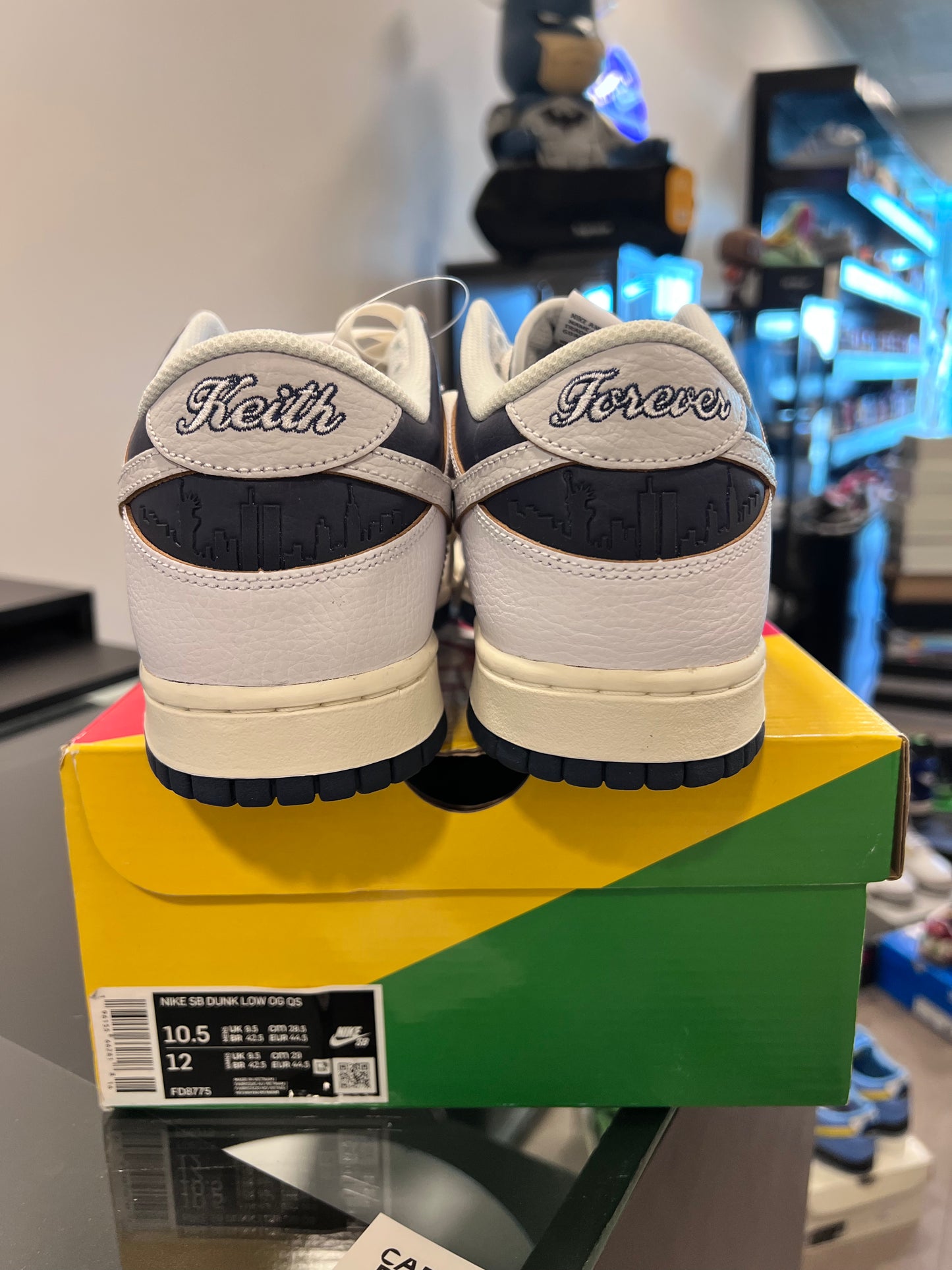 Nike SB Dunk Low
HUF New York City